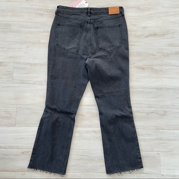 NWT Avec Les Filles Black Cropped Bootleg Distressed Jeans - Picture 5 of 6